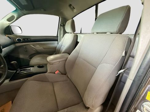 Used 2011 Toyota Tacoma 4x4 Regular Cab image 19