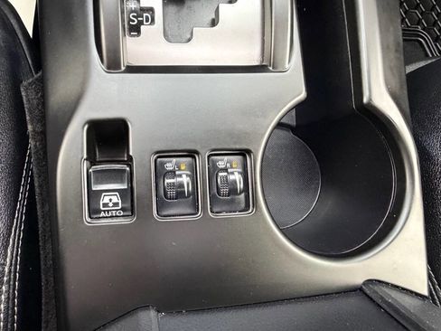 Used 2016 Toyota 4Runner 4WD image 30