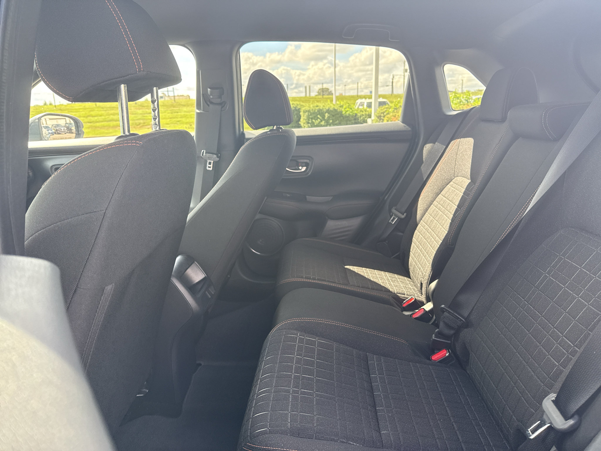 Used 2024 Honda HR-V Sport image 12
