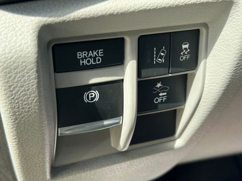 Used 2017 Acura MDX SH-AWD w/ Technology Package image 29