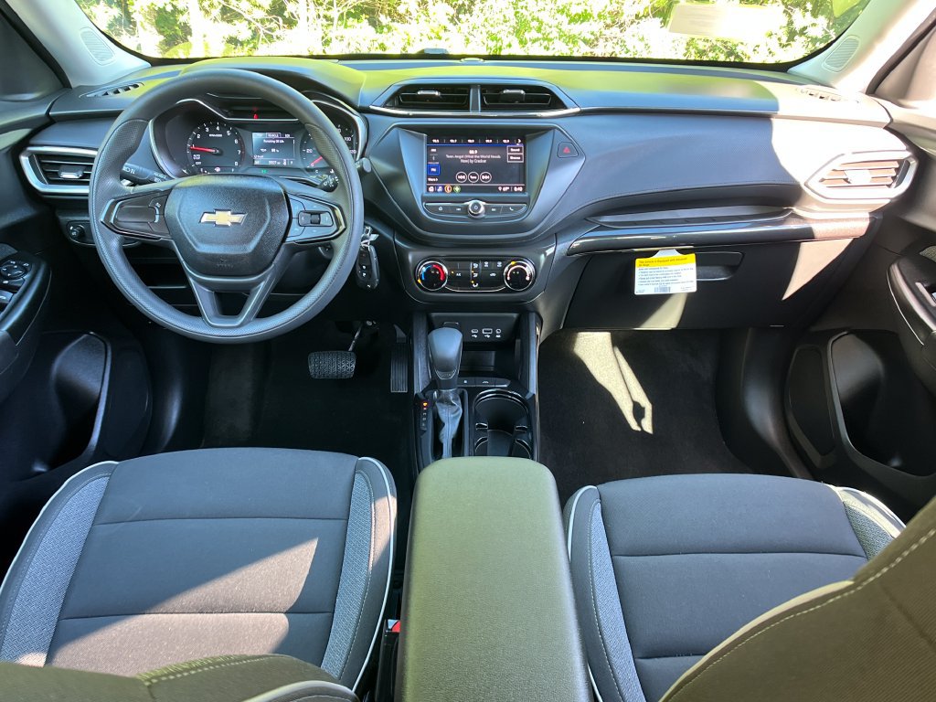 Used 2021 Chevrolet TrailBlazer LS FWD image 13