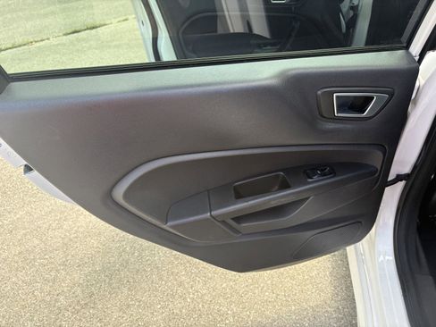 Used 2016 Ford Fiesta ST FWD image 6
