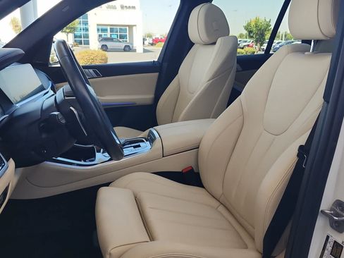 Used 2021 BMW X5 sDrive40i w/ Premium Package RWD image 15