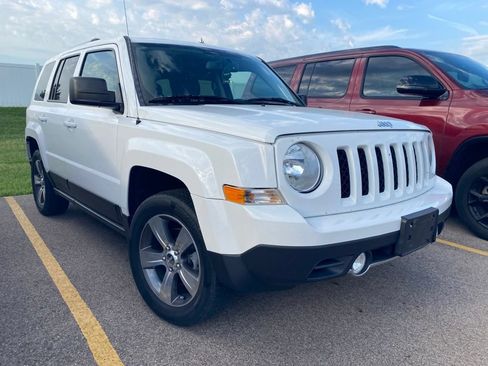 Used 2016 Jeep Patriot High Altitude AWD/4WD image 3
