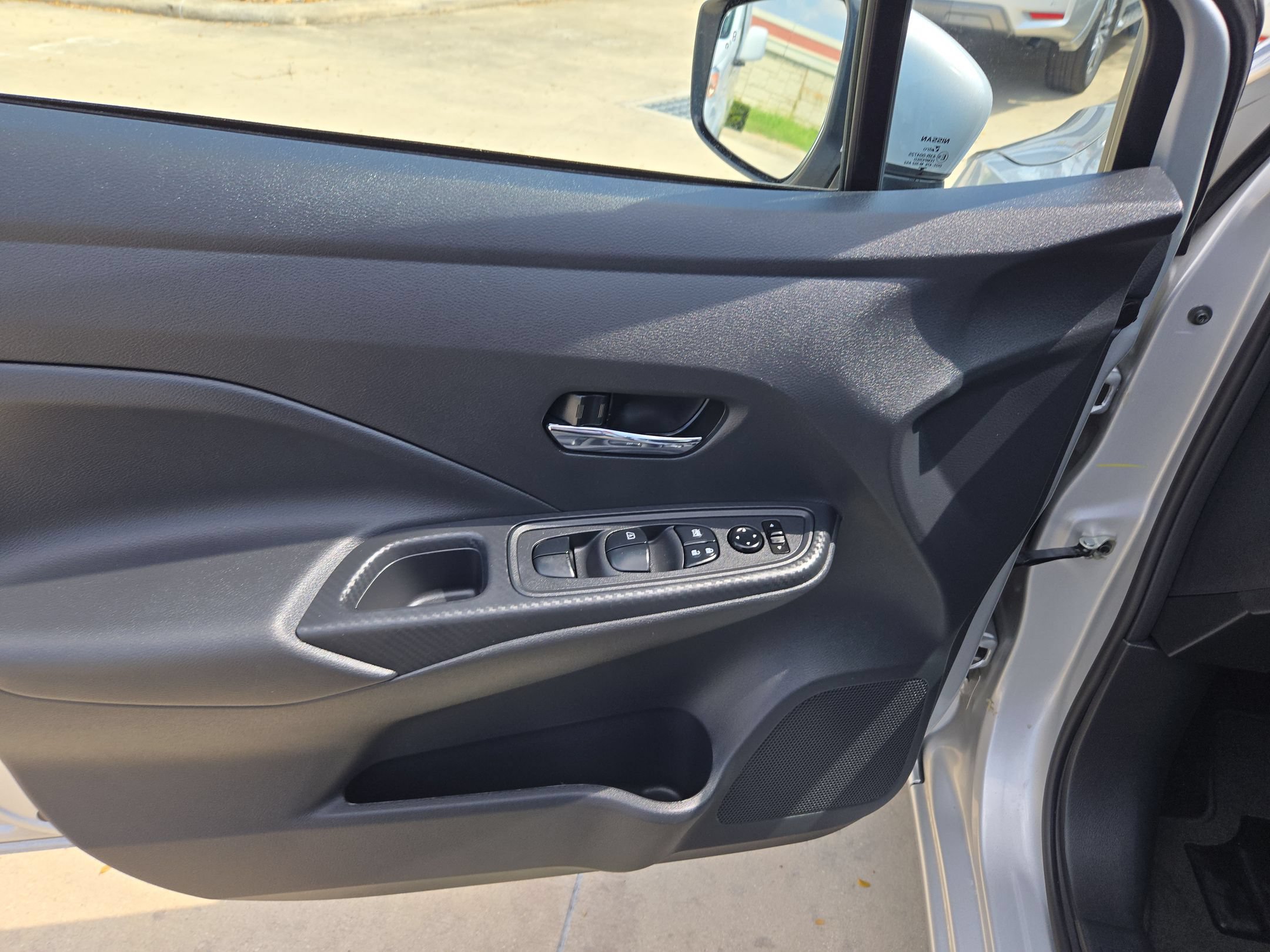 Certified 2025 Nissan Versa SV w/ Trunk Package FWD image 11