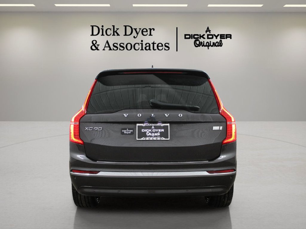 Used 2023 Volvo XC90 T8 Ultimate w/ Protection Package Premier AWD/4WD image 10