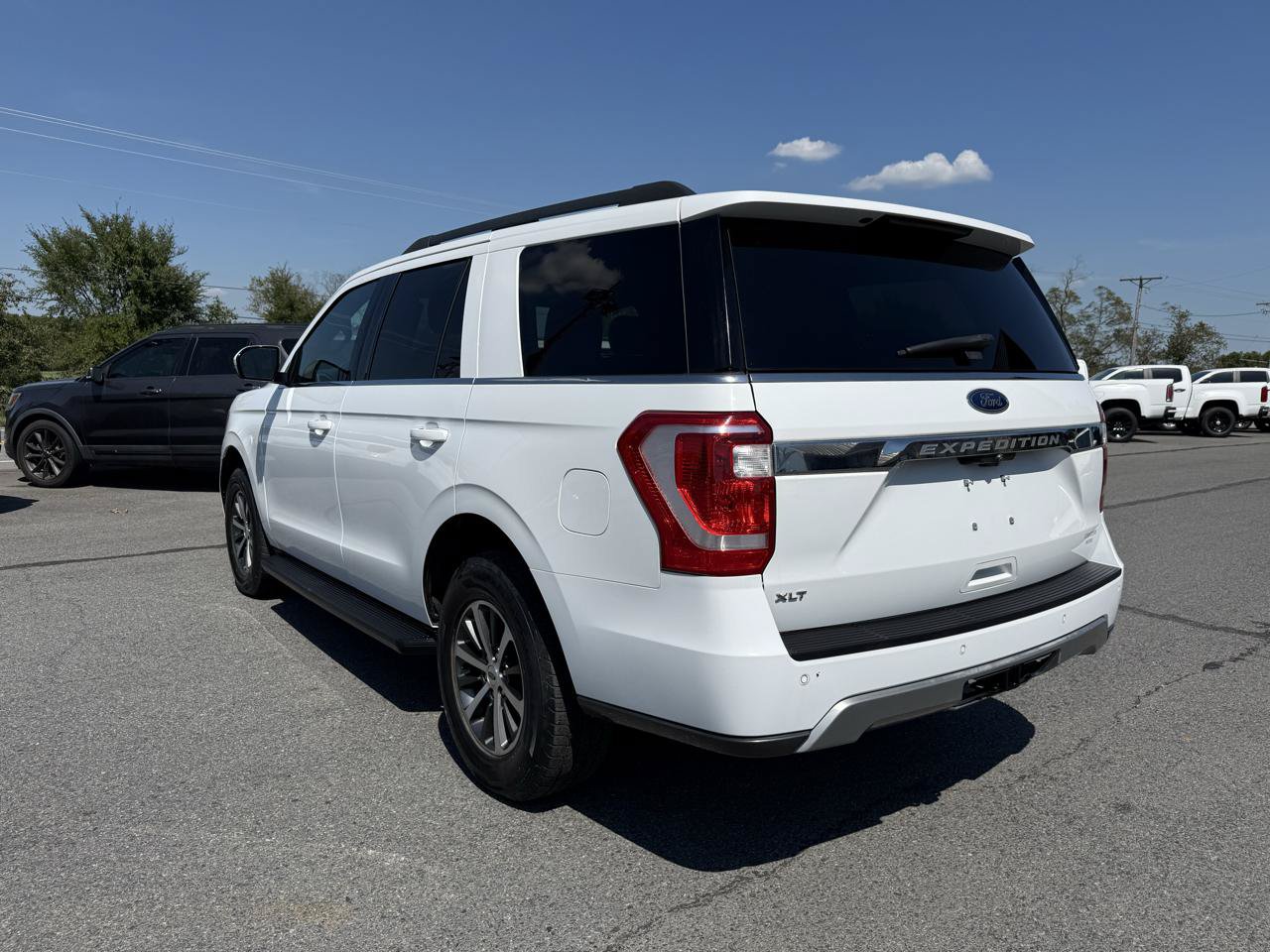 Used 2020 Ford Expedition XLT w/ Equipment Group 201A RWD image 4