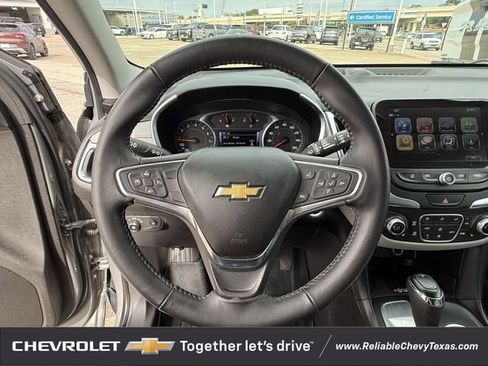 Used 2018 Chevrolet Equinox Premier FWD image 14