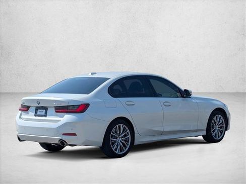 Used 2023 BMW 330i xDrive Sedan w/ Premium Package image 5
