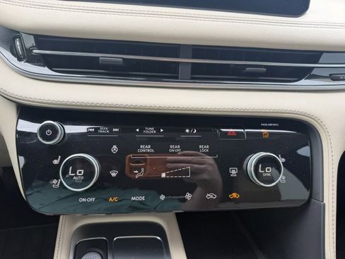 Used 2024 INFINITI QX60 Luxe FWD image 18