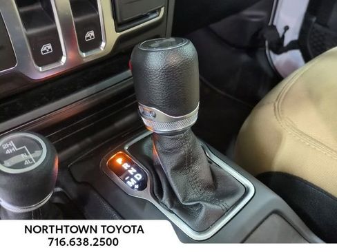 Used 2021 Jeep Wrangler Sport AWD/4WD image 12