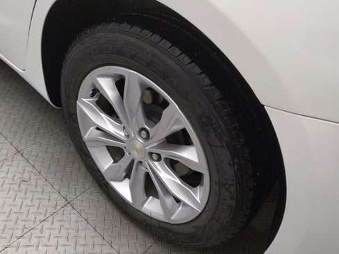 Used 2022 Chevrolet Malibu LT FWD image 31