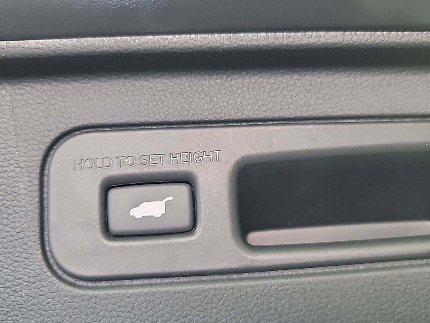 Certified 2024 Honda Pilot Touring image 8