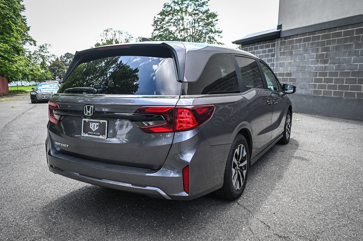 Used 2026 Honda Odyssey EX-L image 5