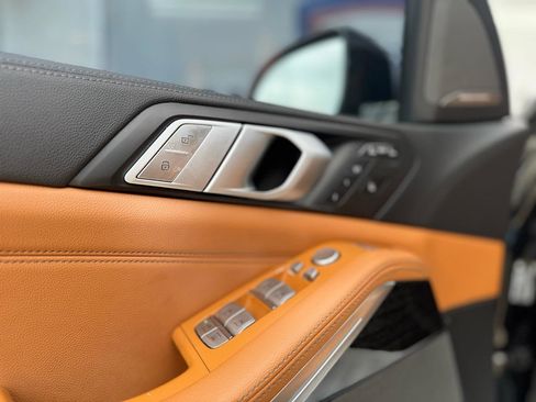 Used 2019 BMW X7 xDrive50i w/ M Sport Package image 36