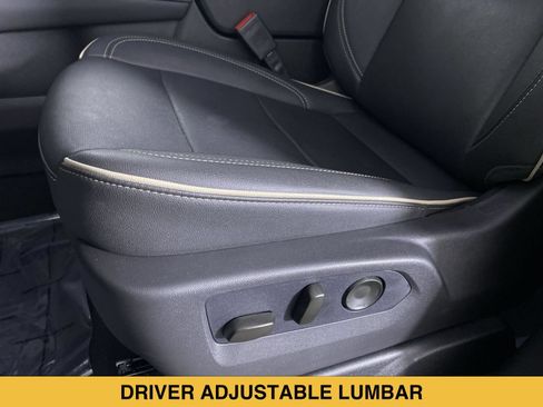 Certified 2026 Chevrolet Suburban Premier AWD/4WD image 10