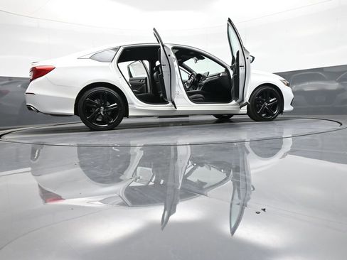 Certified 2022 Honda Accord Sport image 47