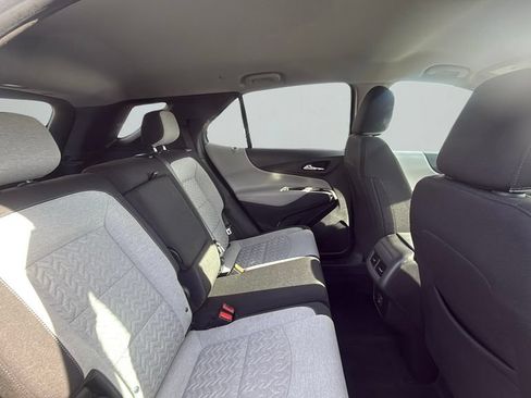 Used 2022 Chevrolet Equinox LT AWD/4WD image 14