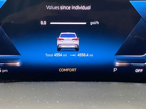 Used 2026 BMW X5 xDrive40i w/ Climate Comfort Package image 28