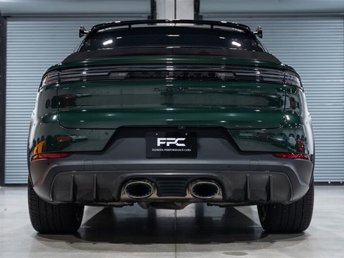 Used 2024 Porsche Cayenne Turbo GT AWD/4WD image 75