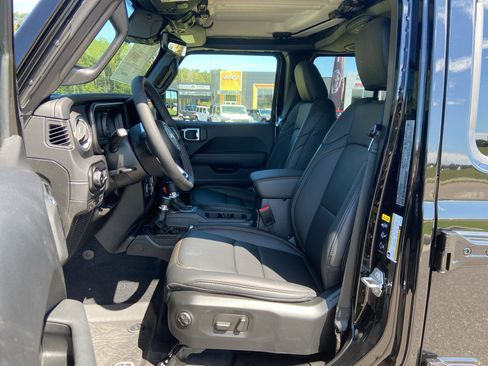 New 2025 Jeep Wrangler Sahara image 14