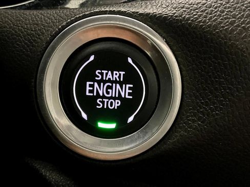 Used 2020 Buick Encore GX Select w/ Advanced Technology Package FWD image 29