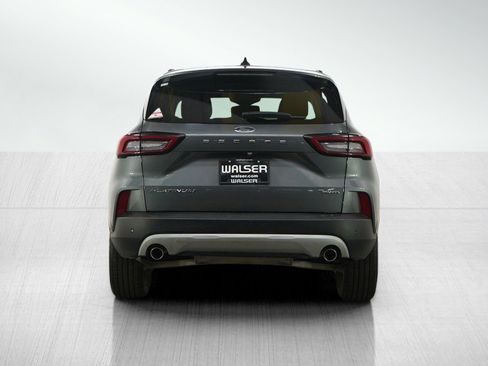 Used 2023 Ford Escape Platinum AWD/4WD image 4