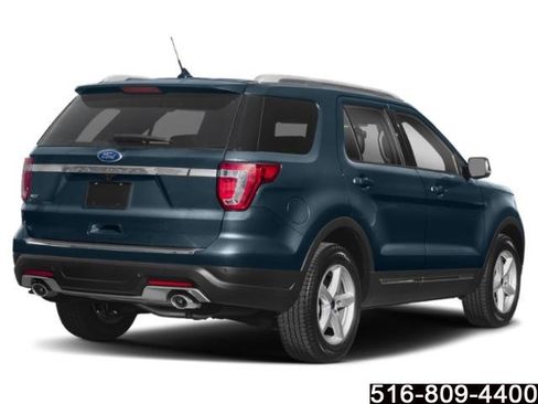 Used 2018 Ford Explorer Limited w/ Equipment Group 301A AWD/4WD image 2