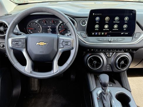 Certified 2024 Chevrolet Blazer LT w/ Convenience Package image 11