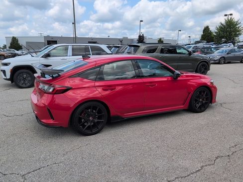 Used 2025 Honda Civic Type R image 5