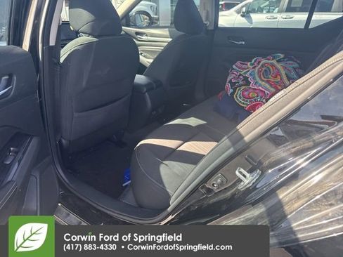 Used 2021 Nissan Altima 2.5 SV w/ SV Premium Package image 11