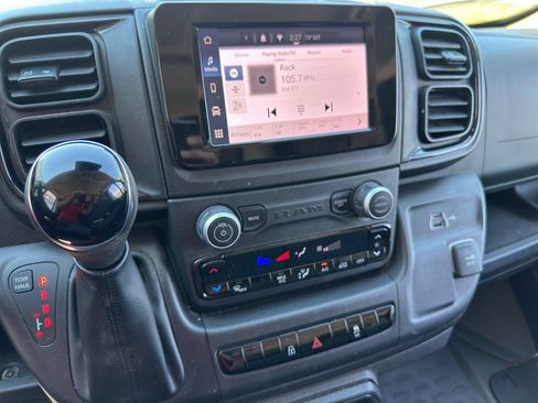 Used 2024 RAM ProMaster 2500 image 18