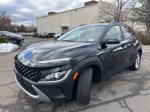 Used 2023 Hyundai Kona SEL w/ Cargo Package image 3