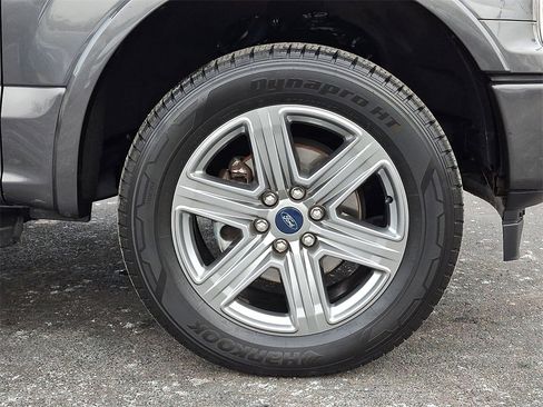 Used 2019 Ford F150 Lariat image 9