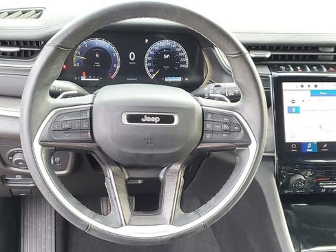 Used 2022 Jeep Grand Cherokee Limited AWD/4WD image 29