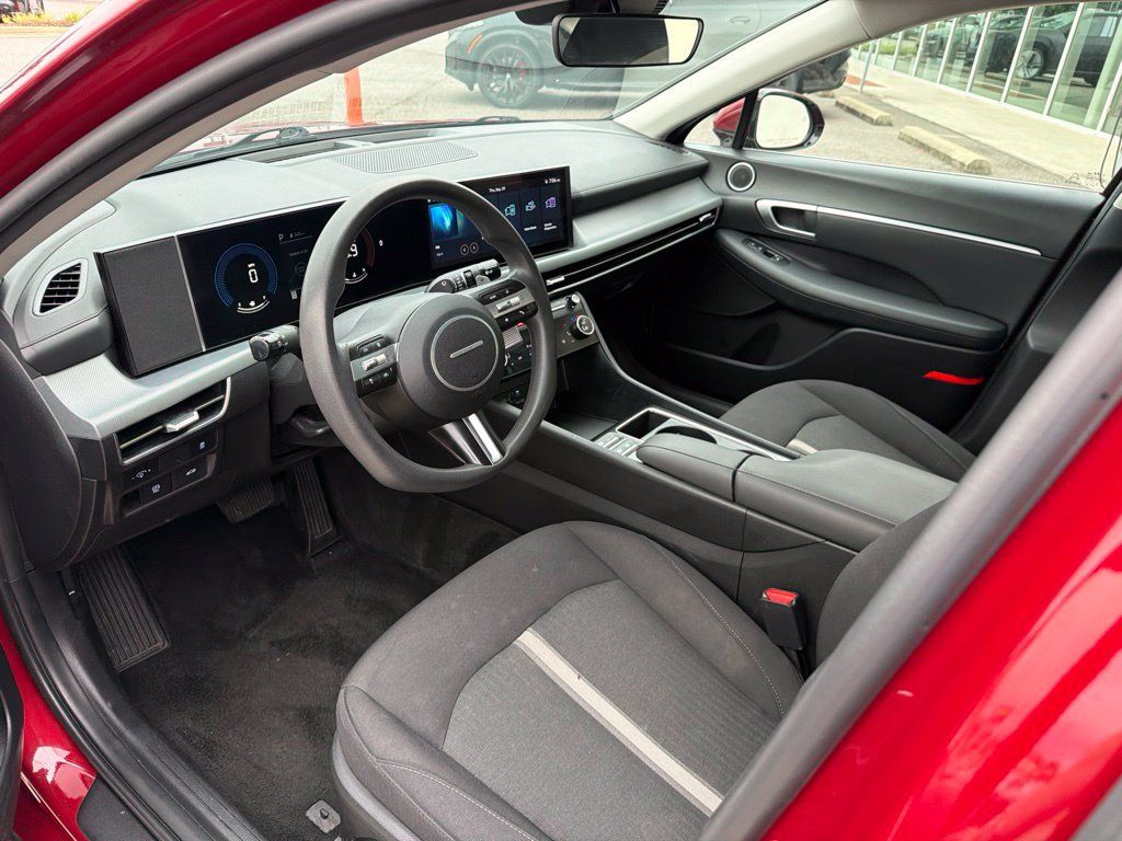 Used 2024 Hyundai Sonata SEL FWD image 17