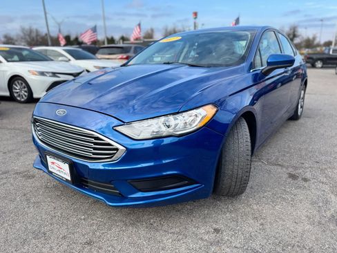 Used 2017 Ford Fusion SE image 8
