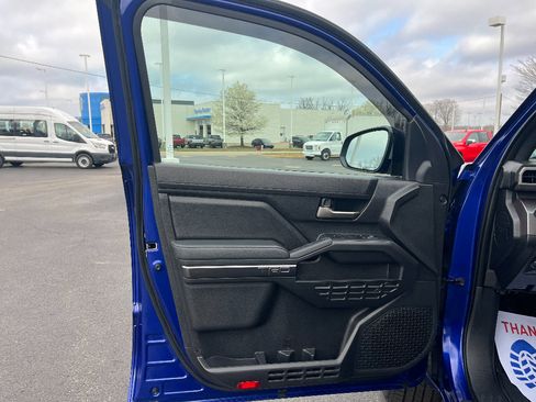 Used 2025 Toyota Tacoma TRD Off-Road image 26