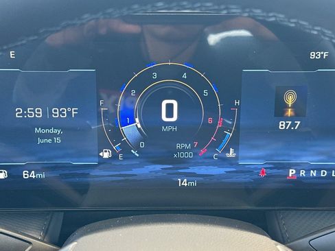 New 2026 Chevrolet Equinox LT w/ Convenience Package II FWD image 28