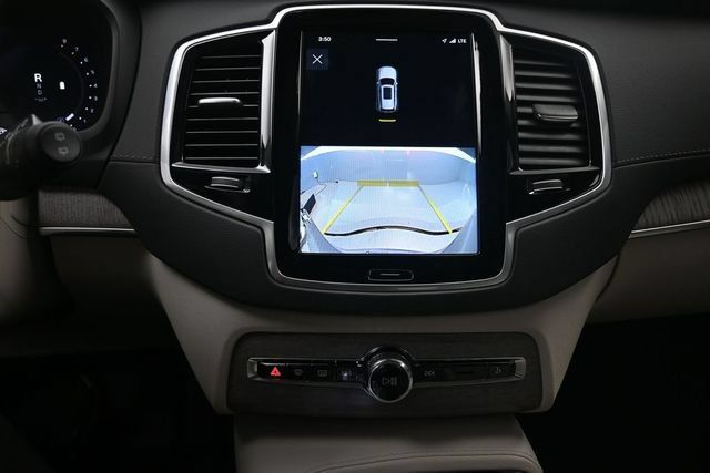 Certified 2023 Volvo XC90 B6 Ultimate w/ Protection Package Premier AWD/4WD image 13