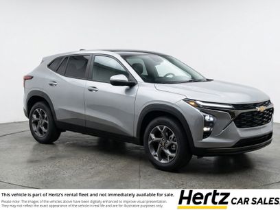 Used 2025 Chevrolet Trax LT