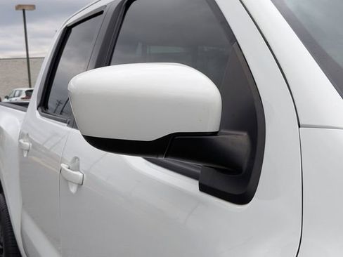 Certified 2023 Nissan Frontier SV w/ SV Convenience Package image 12