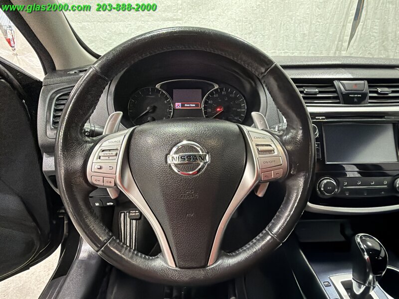 Used 2018 Nissan Altima 2.5 SR w/ SR Midnight Edition FWD image 4