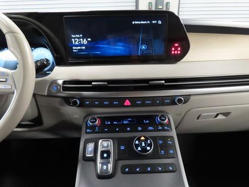 Used 2023 Hyundai Palisade Limited image 21