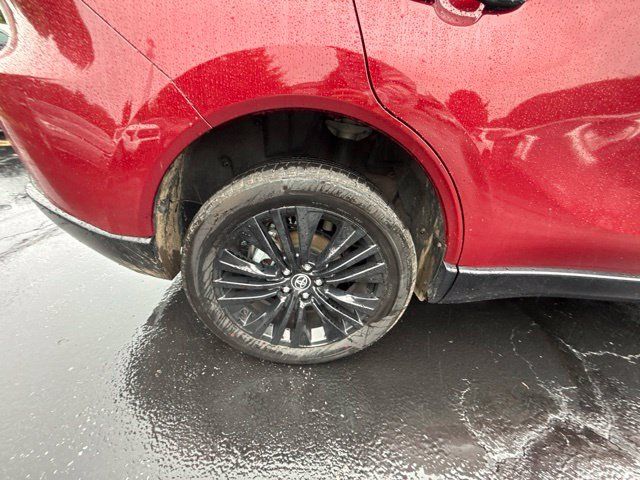 Used 2024 Toyota Venza Nightshade AWD/4WD image 27