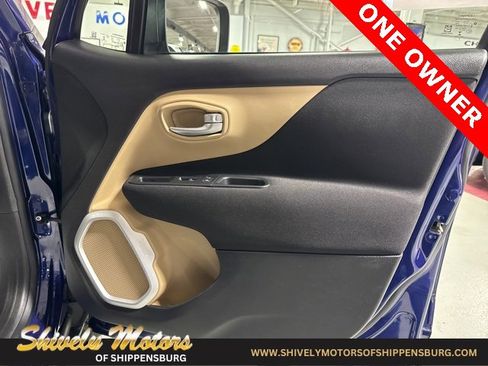 Certified 2019 Jeep Renegade Sport w/ Sport Appearance Group image 40