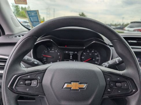 Used 2023 Chevrolet TrailBlazer LT FWD image 10