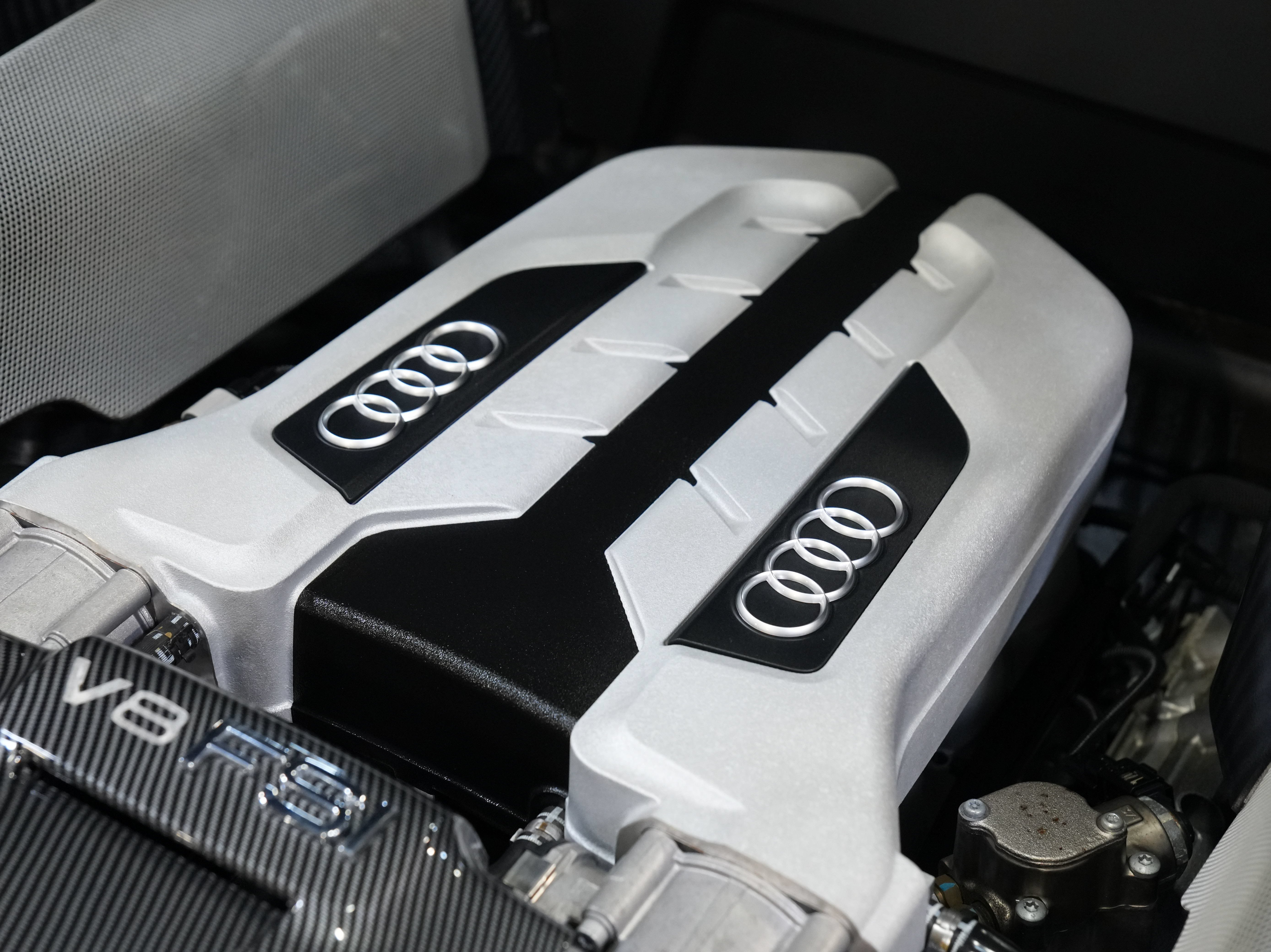 Used 2011 Audi R8 V8 AWD/4WD image 48