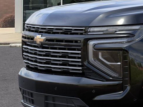 New 2026 Chevrolet Suburban High Country image 37