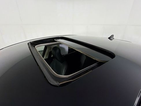 Used 2019 Ford Fusion Titanium image 16